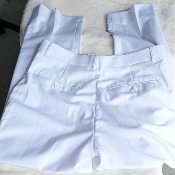 House of St. Benets Suit - Picture 5 of 8